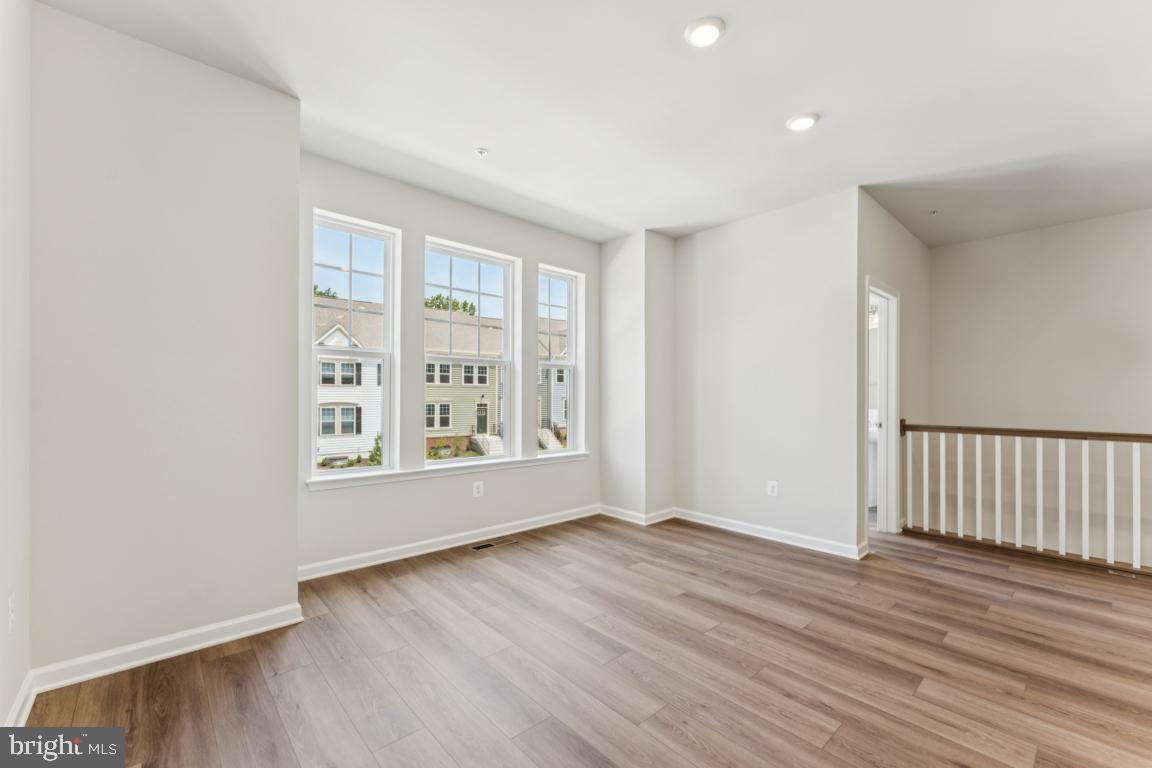 10178 KINGS GROVE WAY