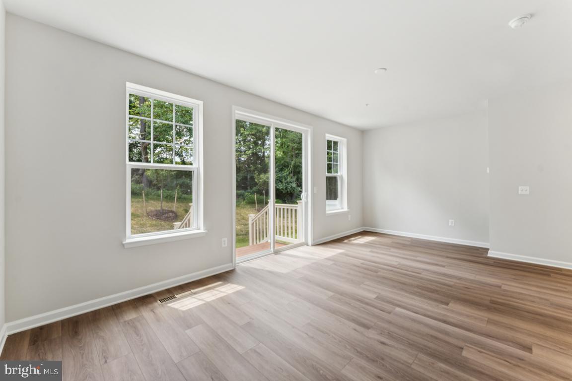 10178 KINGS GROVE WAY