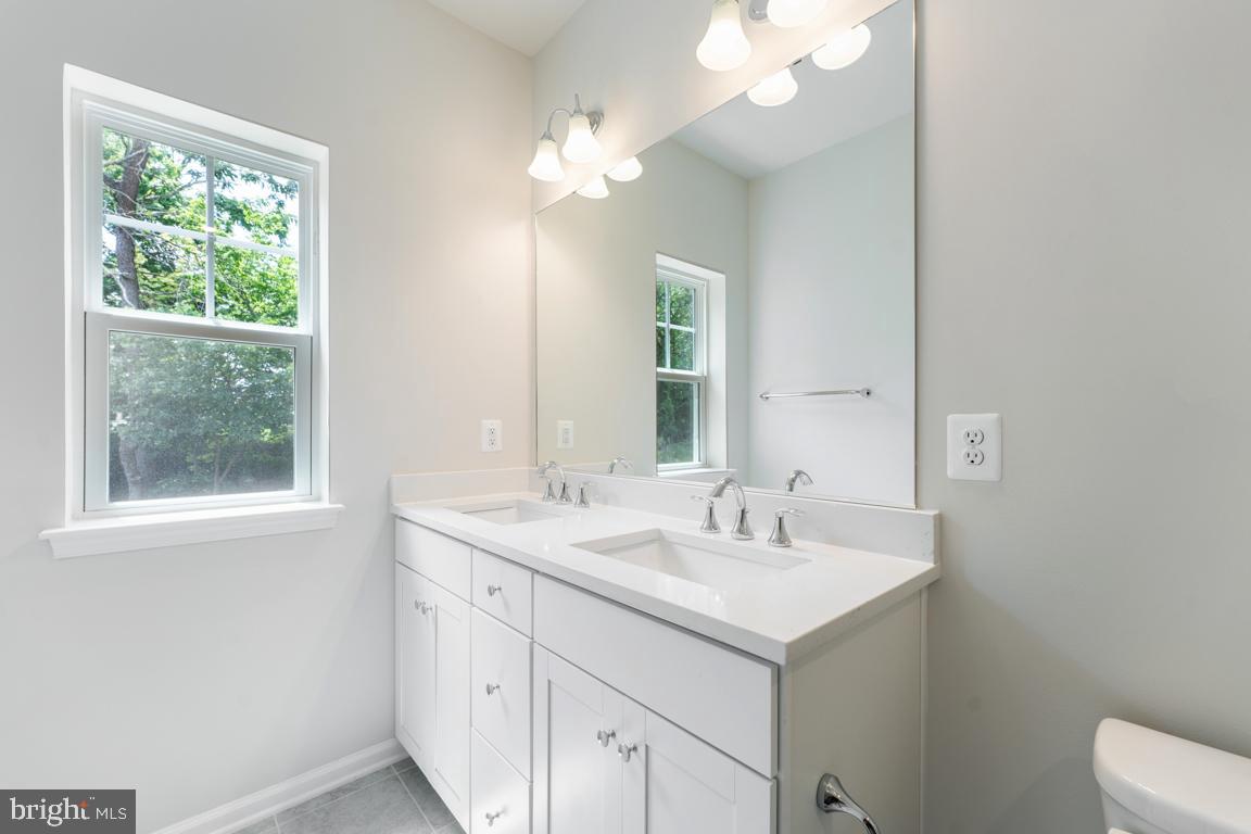 10178 KINGS GROVE WAY