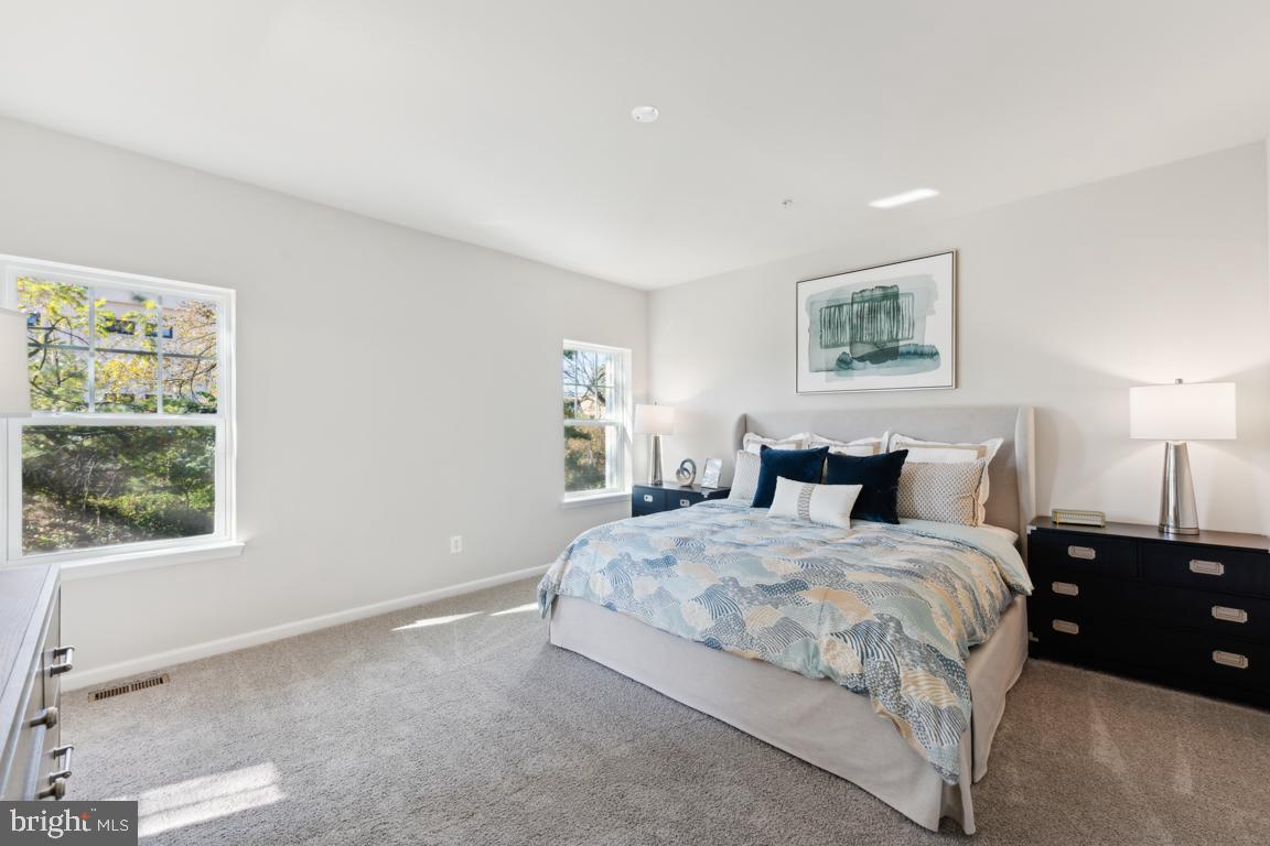 10178 KINGS GROVE WAY