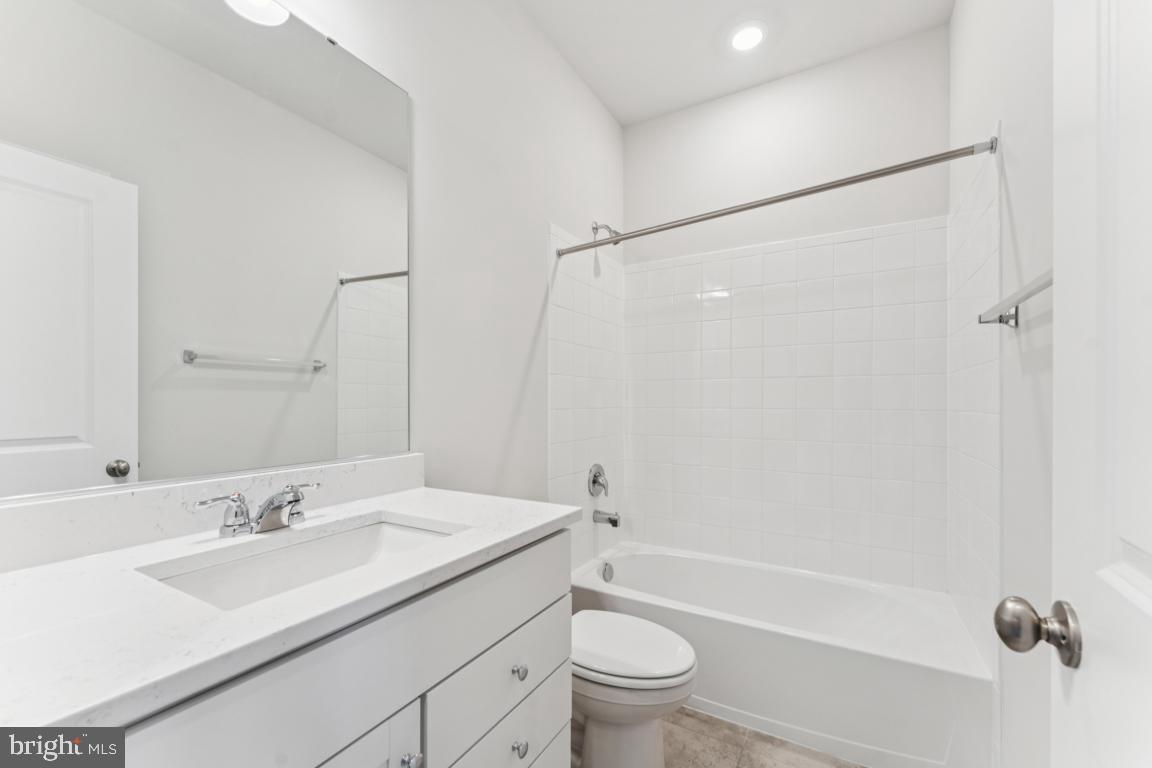 10178 KINGS GROVE WAY