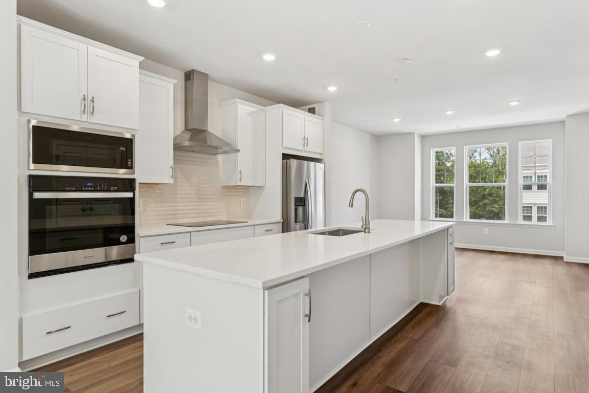 10178 KINGS GROVE WAY