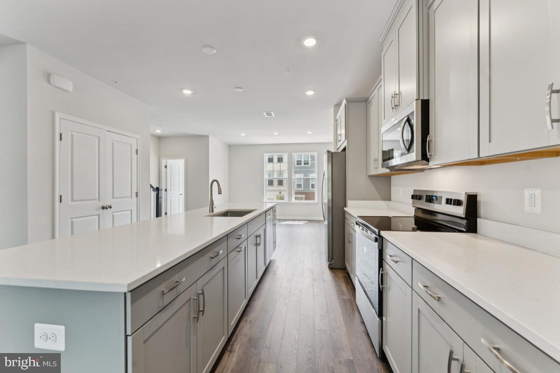 26452 SIR JAMIE TERRACE