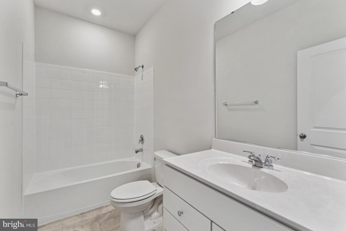 26452 SIR JAMIE TERRACE