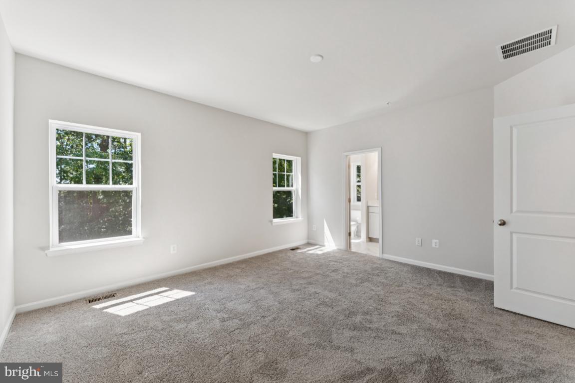 10184 KINGS GROVE WAY