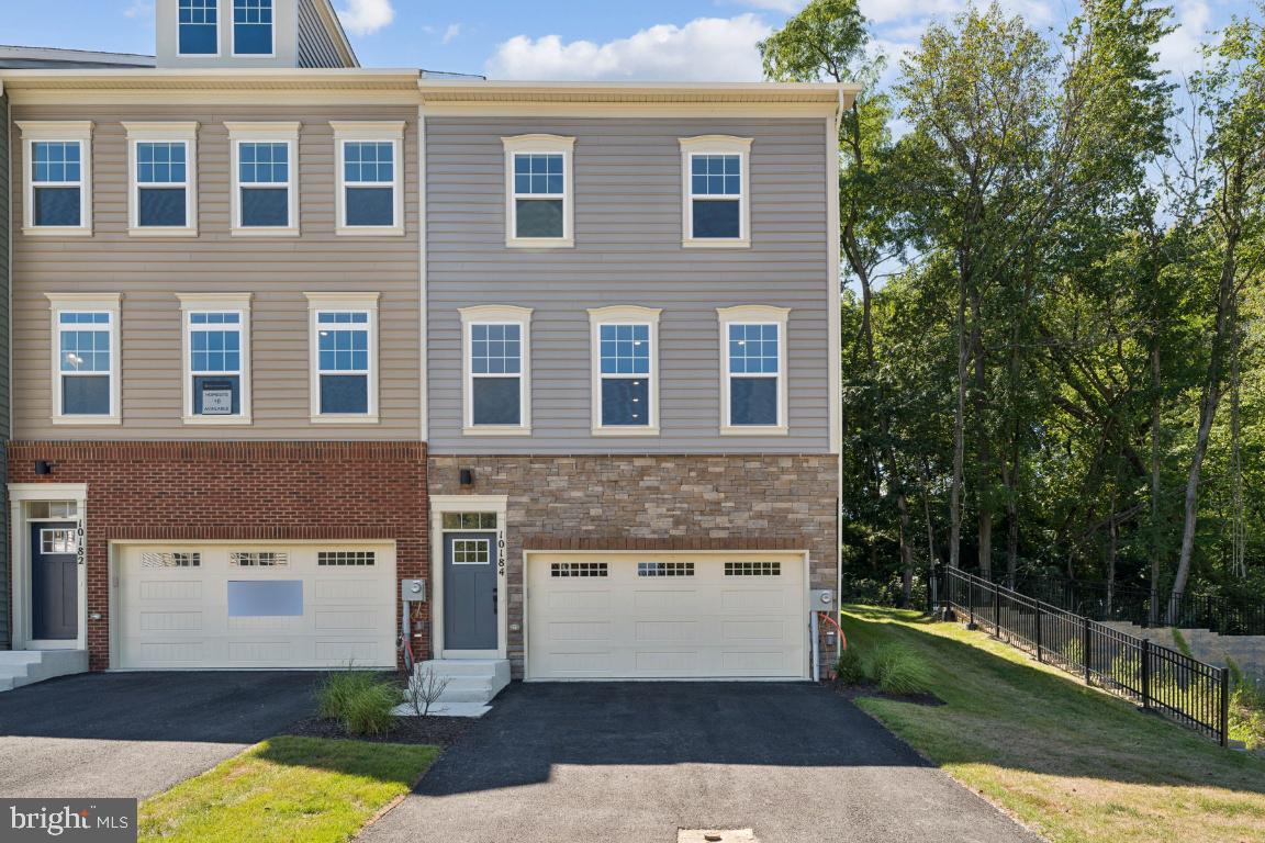 10184 KINGS GROVE WAY