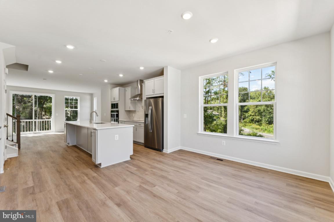 10184 KINGS GROVE WAY