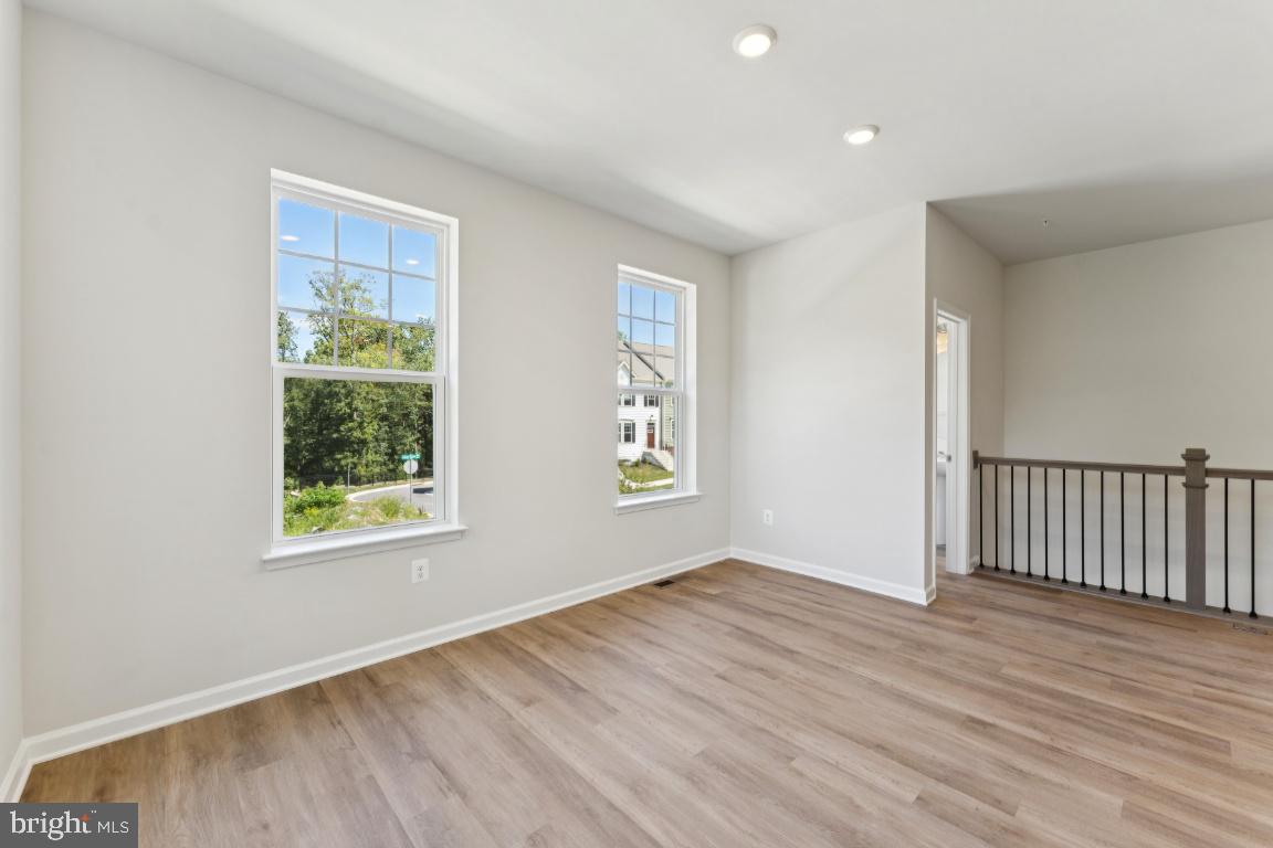 10184 KINGS GROVE WAY