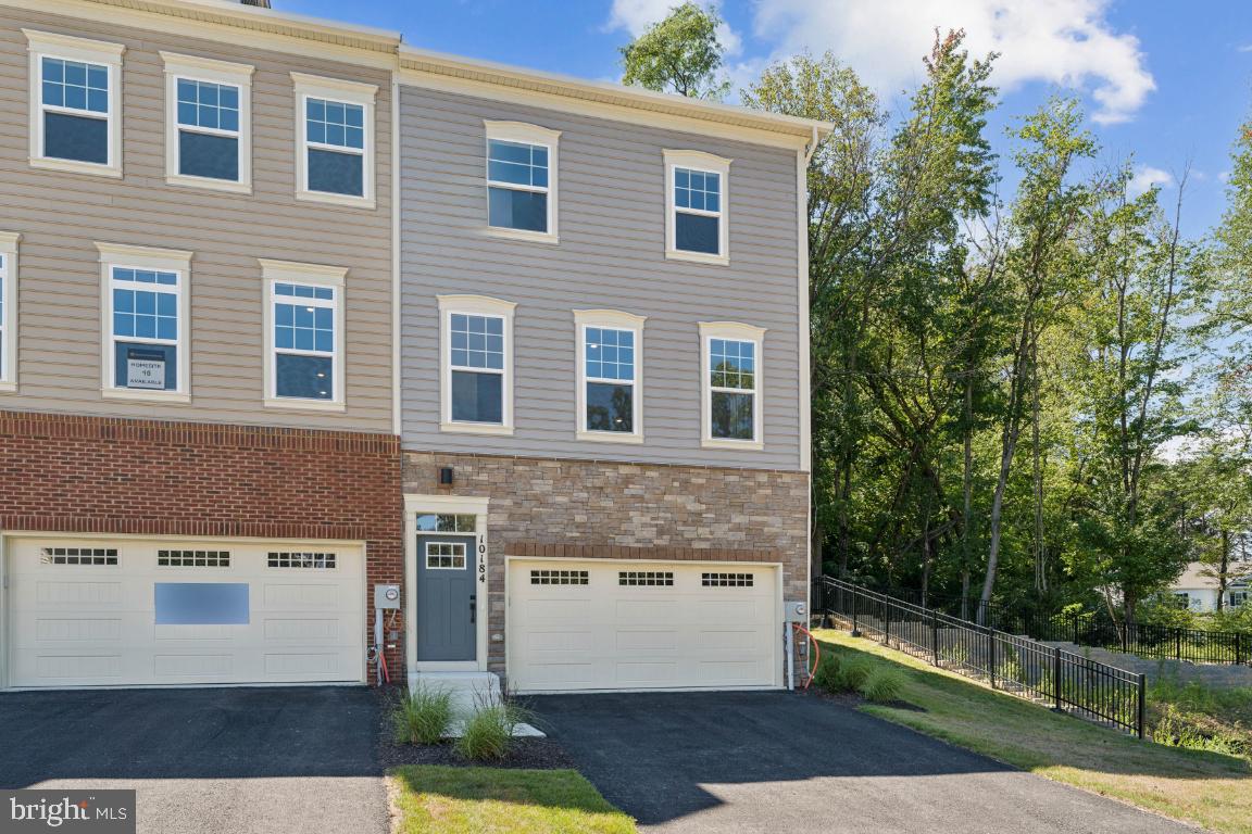 10184 KINGS GROVE WAY