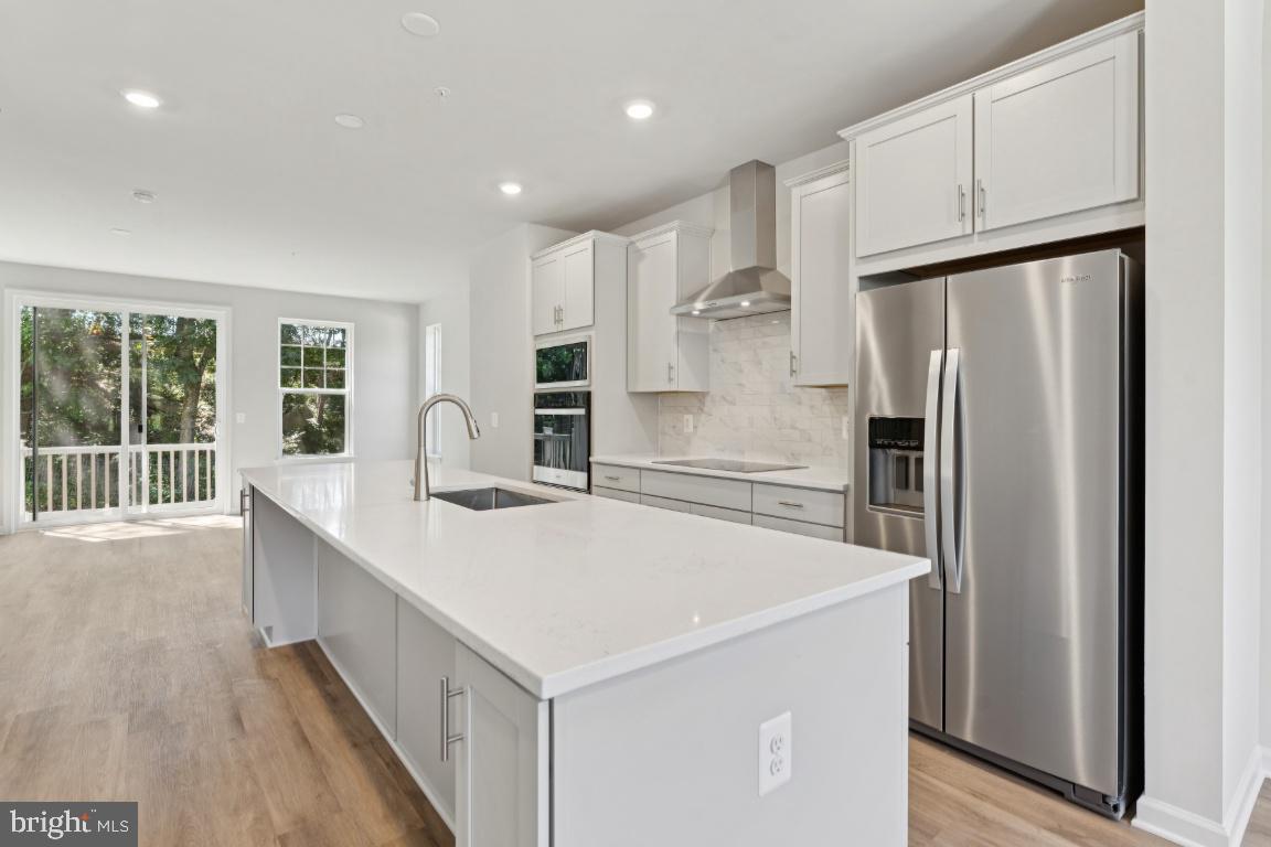 10184 KINGS GROVE WAY