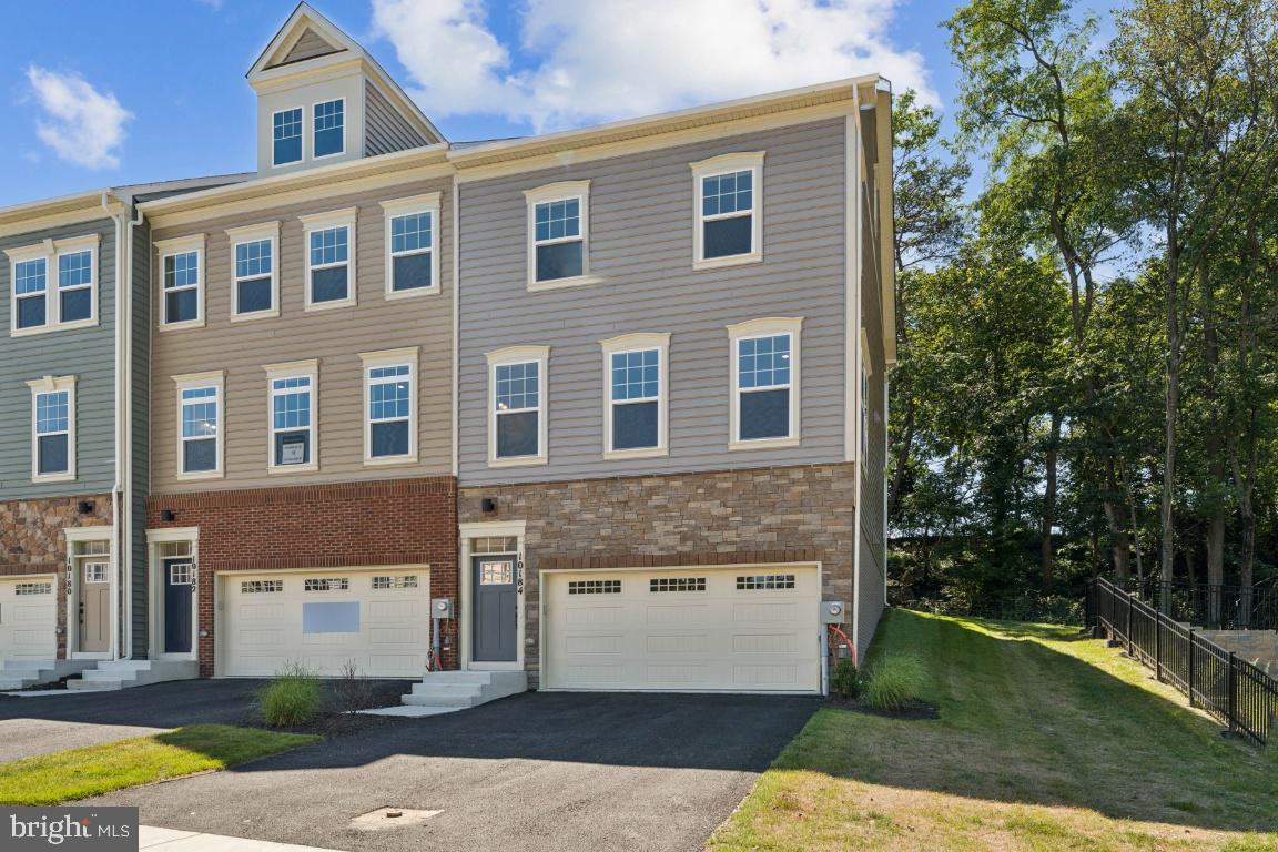 10184 KINGS GROVE WAY