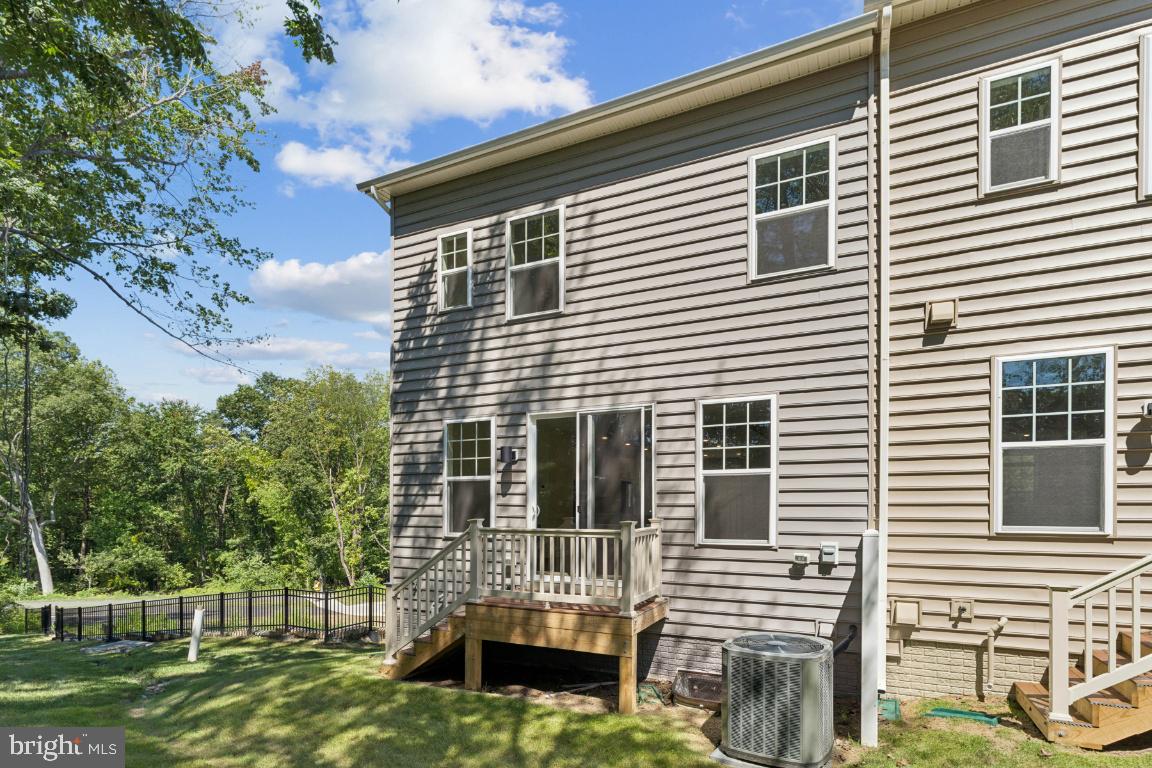 10184 KINGS GROVE WAY