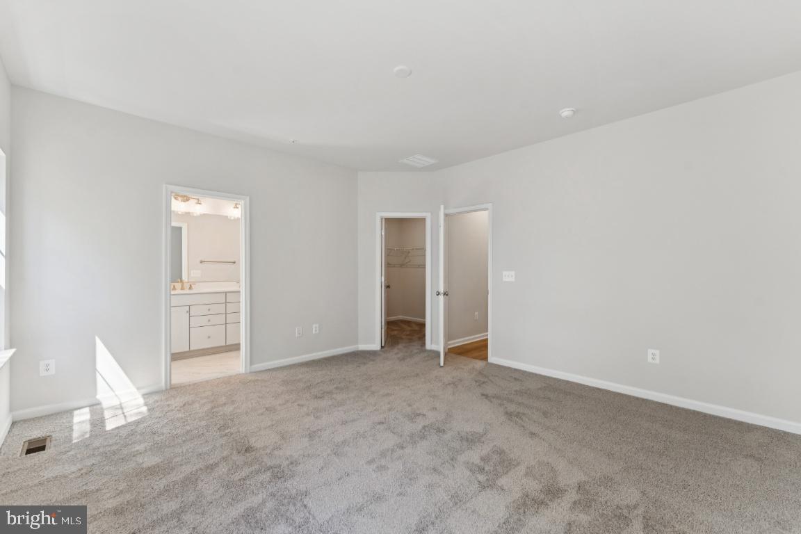 10184 KINGS GROVE WAY