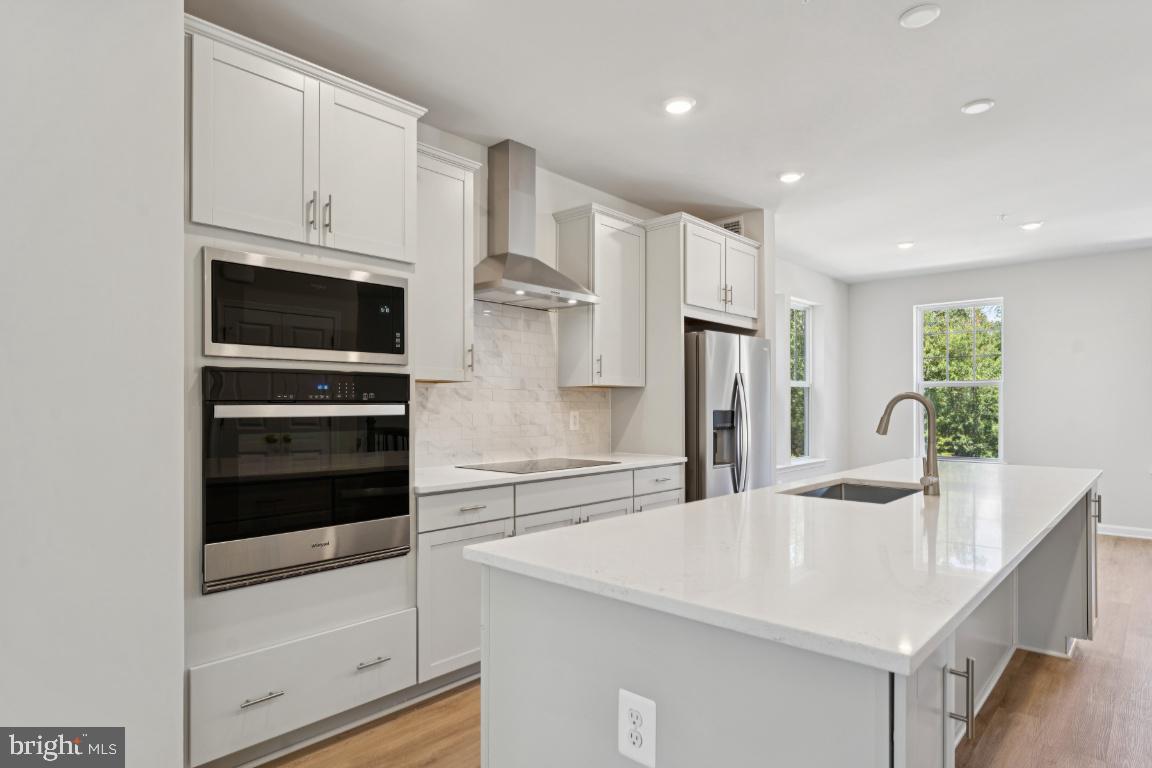 10184 KINGS GROVE WAY