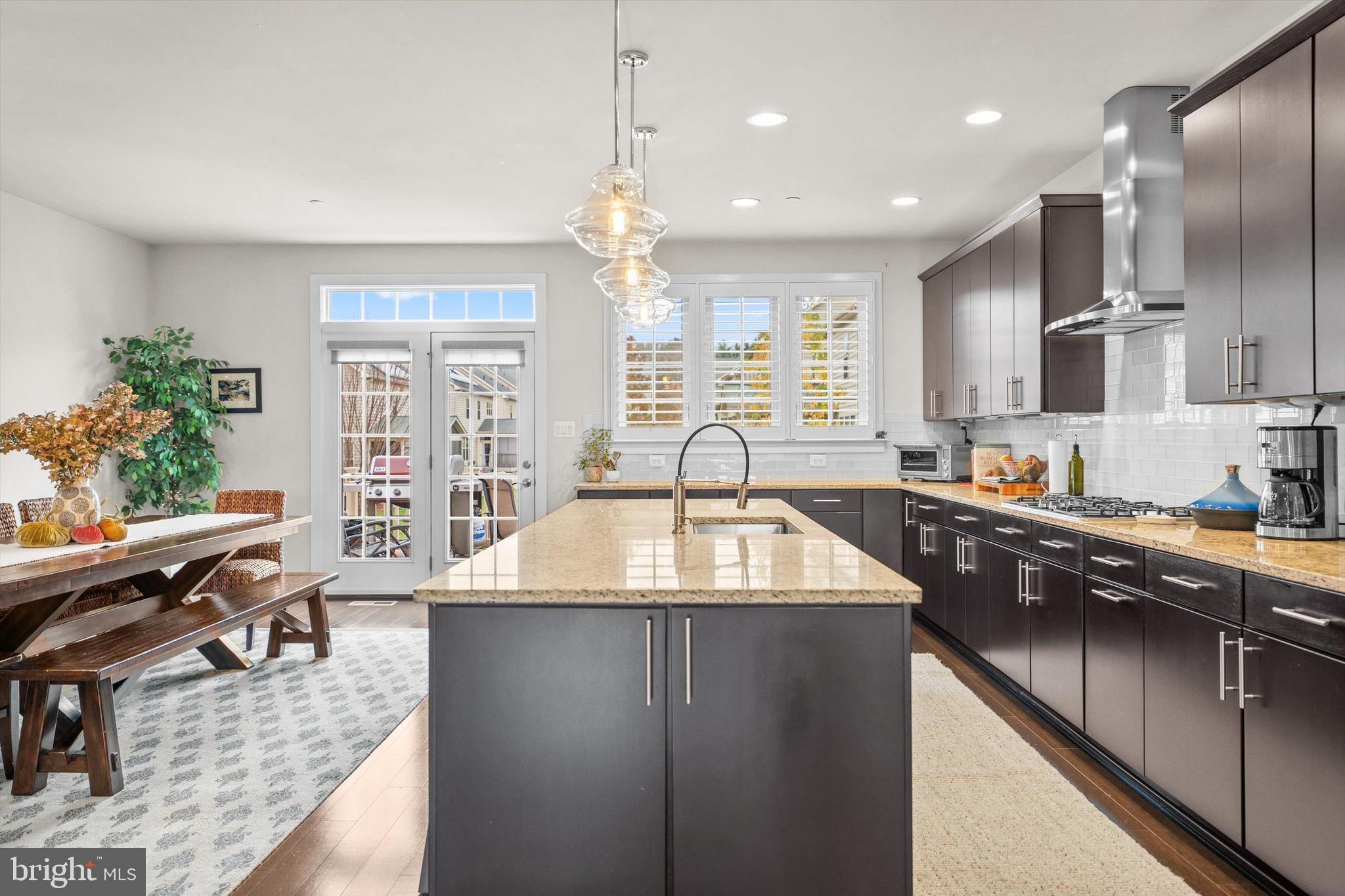 19237 ABBEY MANOR DRIVE