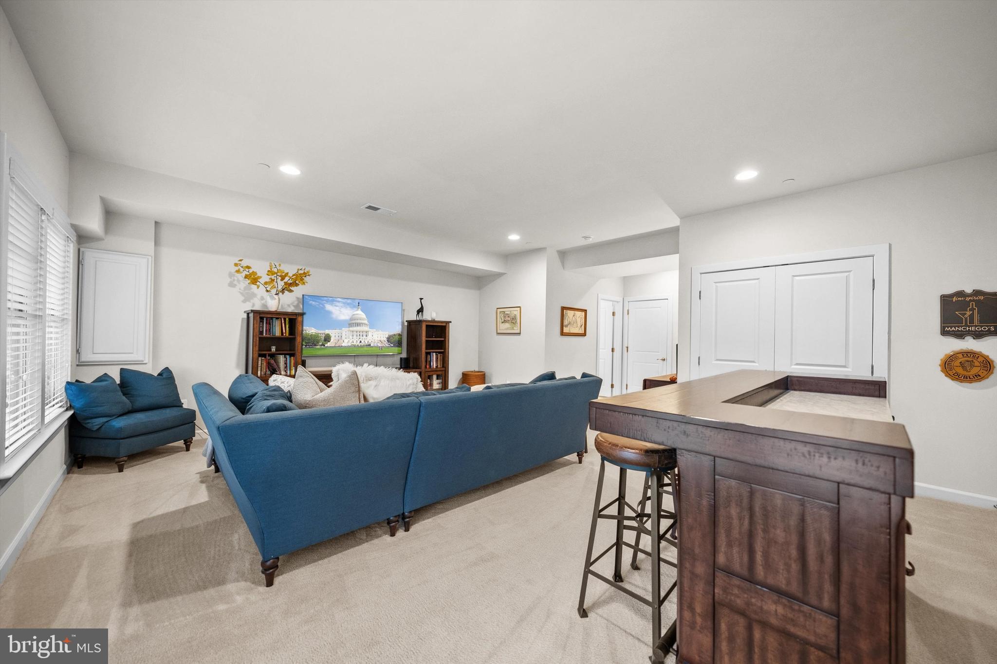 19237 ABBEY MANOR DRIVE