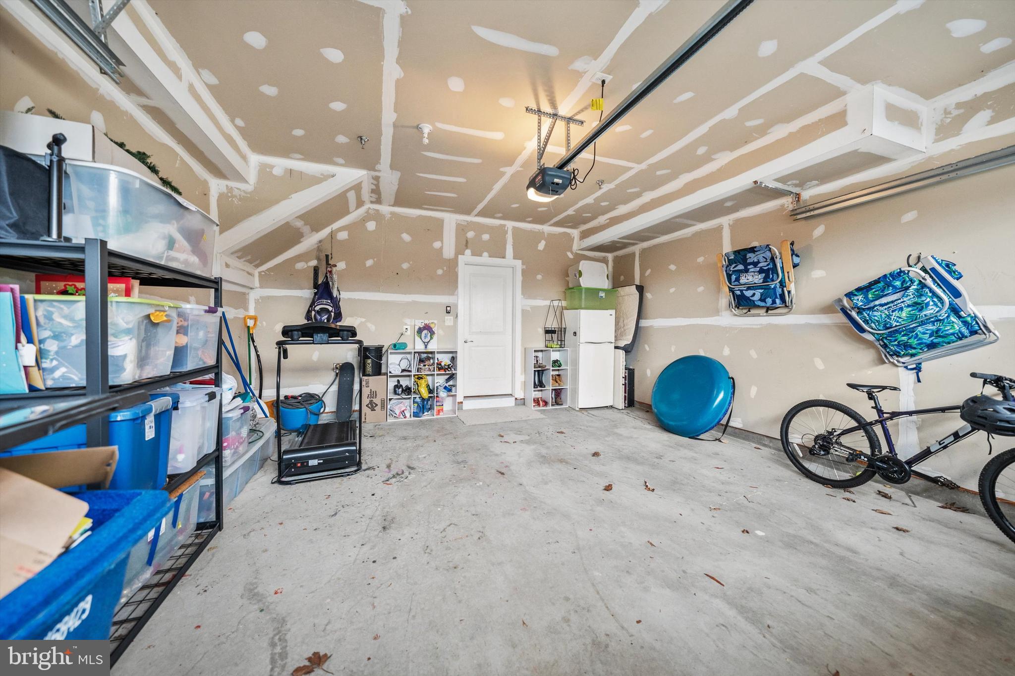 19237 ABBEY MANOR DRIVE