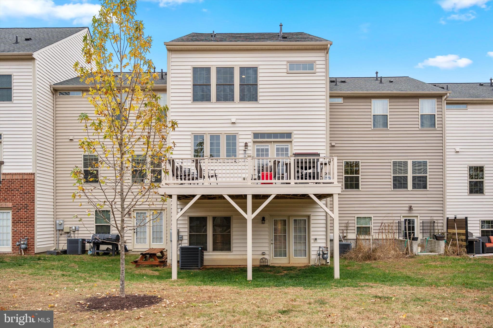 19237 ABBEY MANOR DRIVE