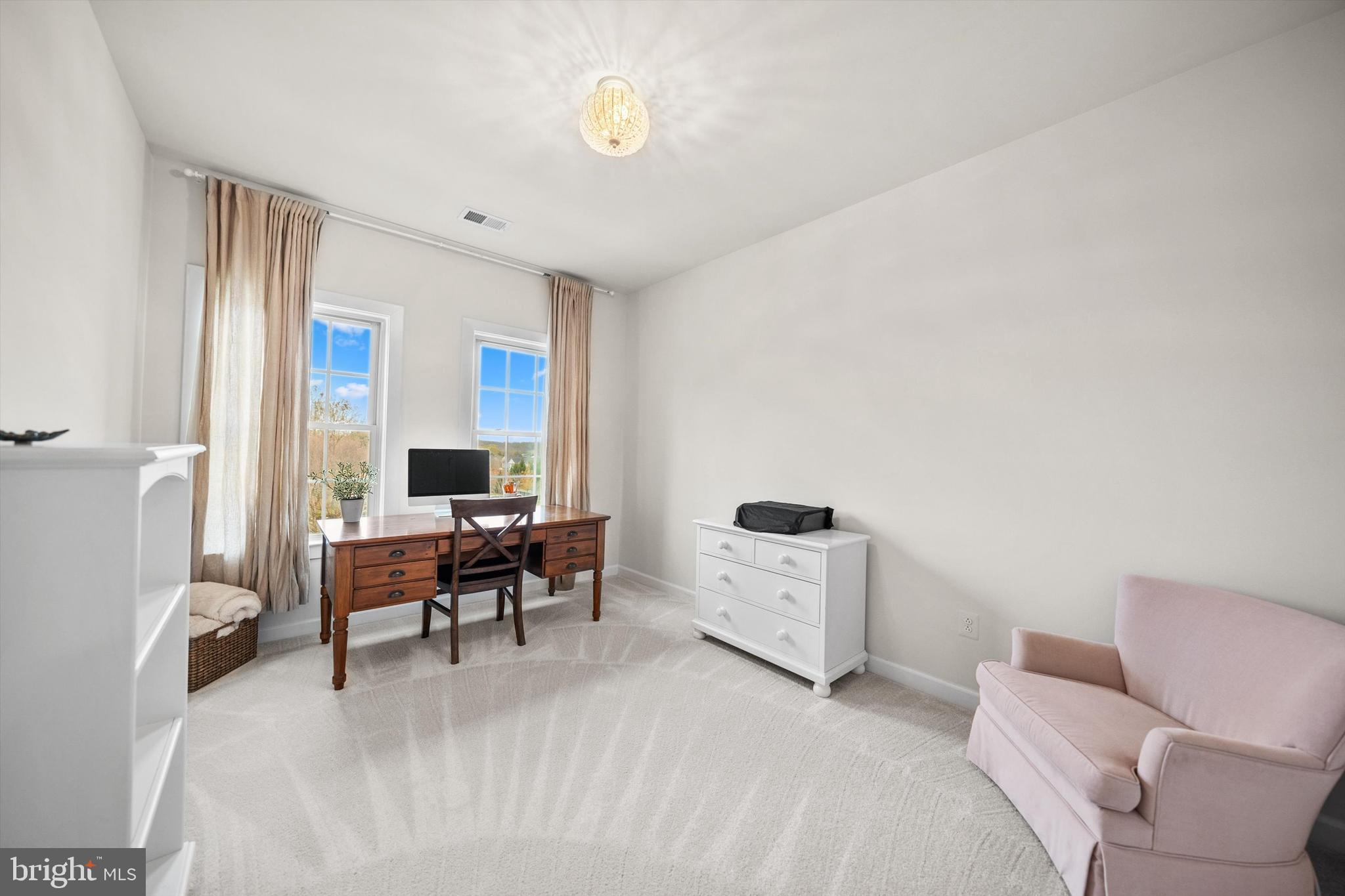 19237 ABBEY MANOR DRIVE