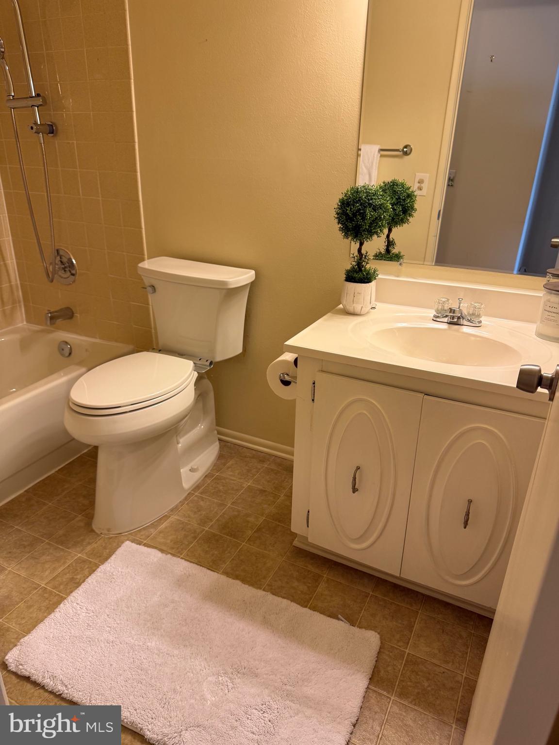 15401 BASSETT LANE 45-2E