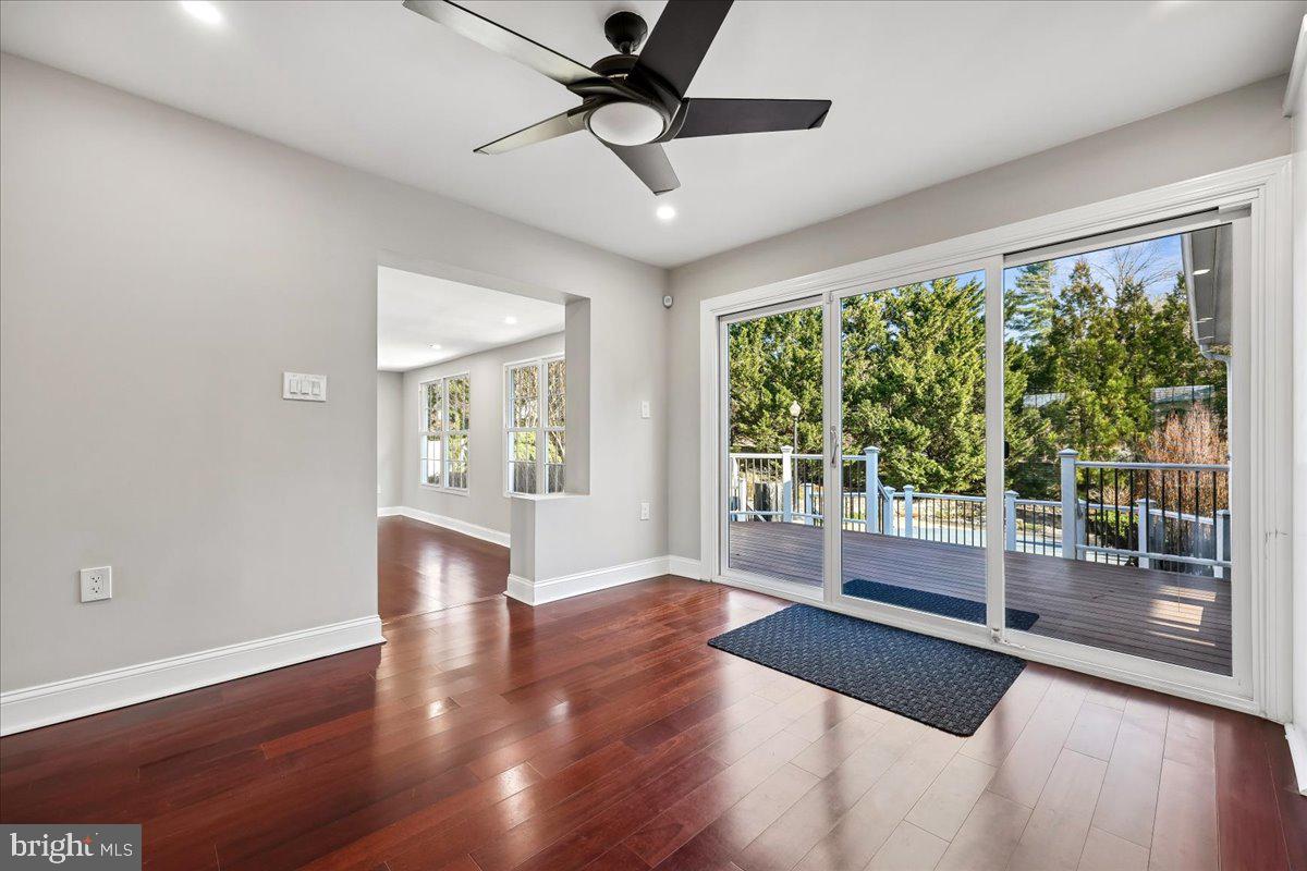 6 CRESTVIEW COURT