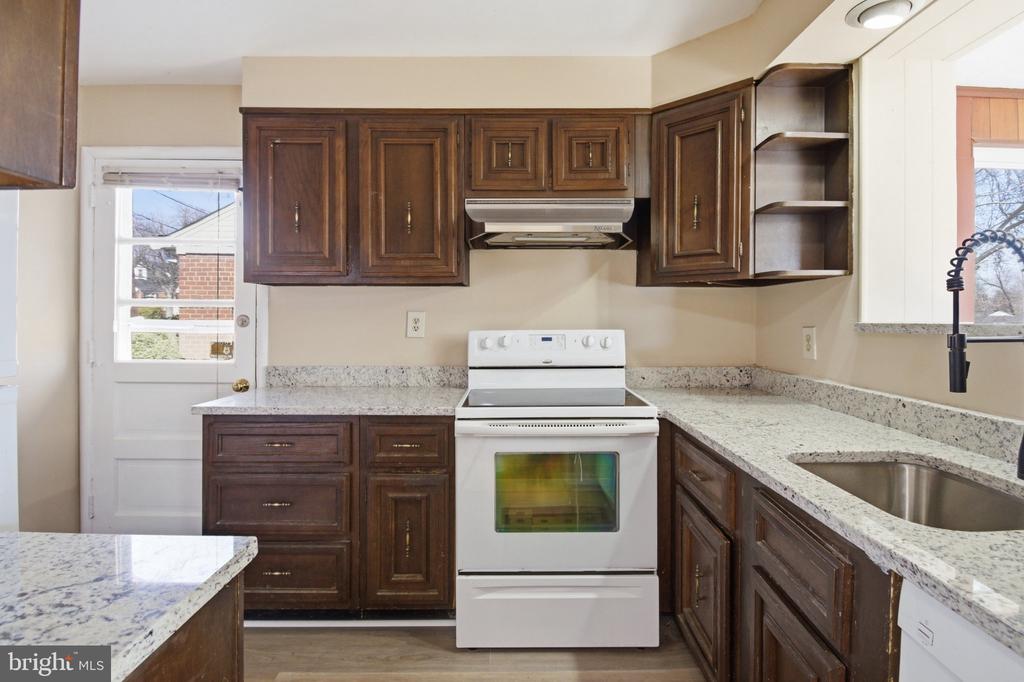 12605 BLUHILL ROAD