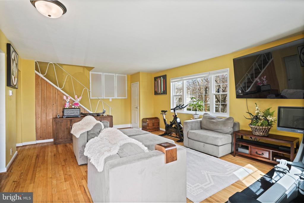 5336 POOKS HILL ROAD 5336