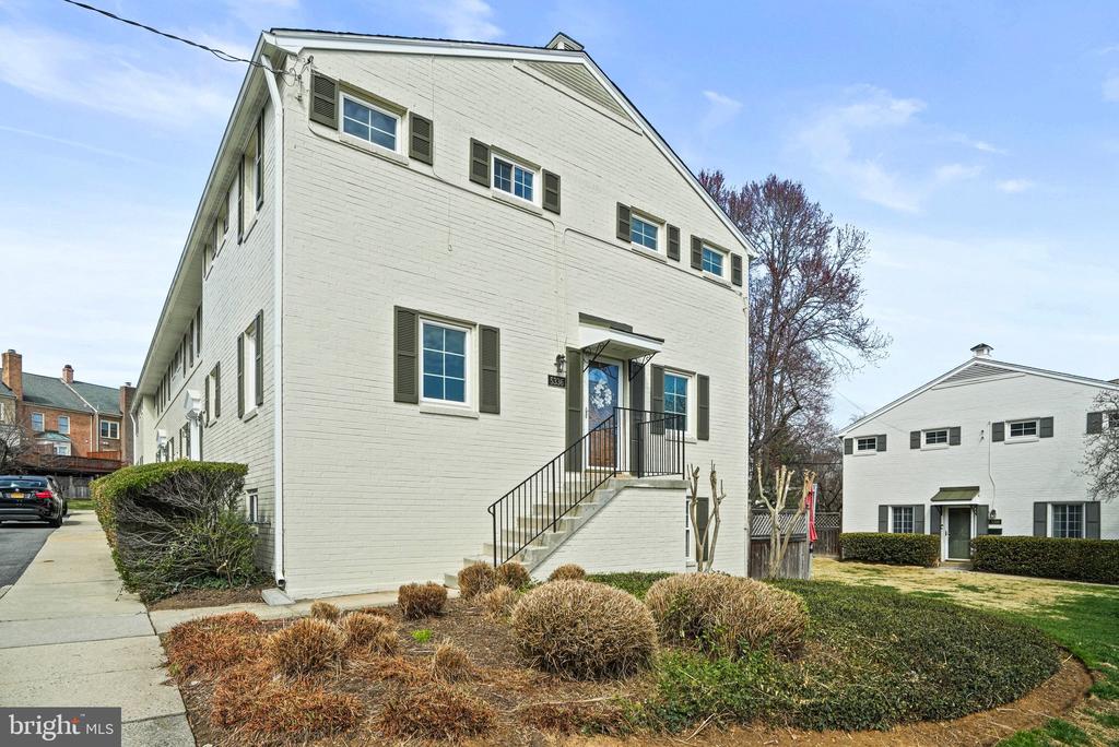 5336 POOKS HILL ROAD 5336