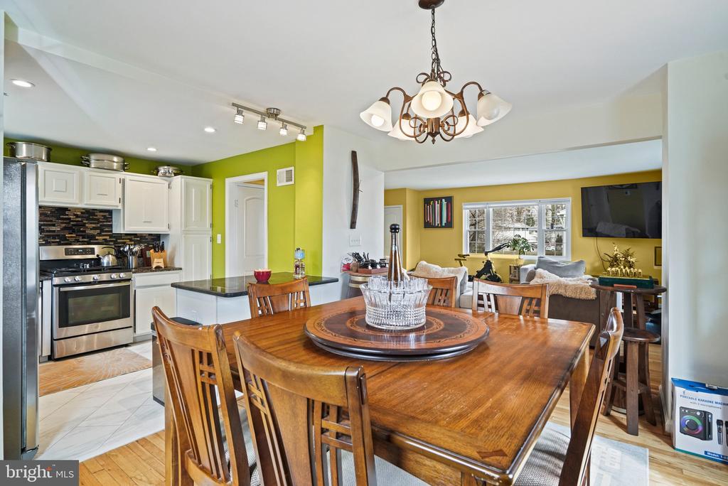 5336 POOKS HILL ROAD 5336