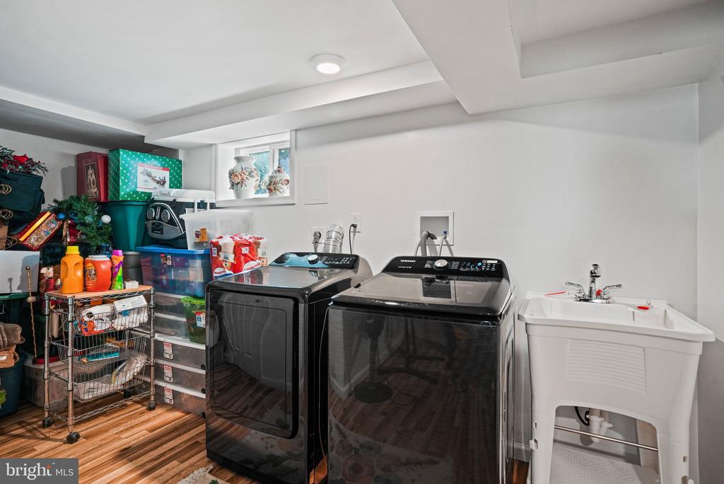 5336 POOKS HILL ROAD 5336