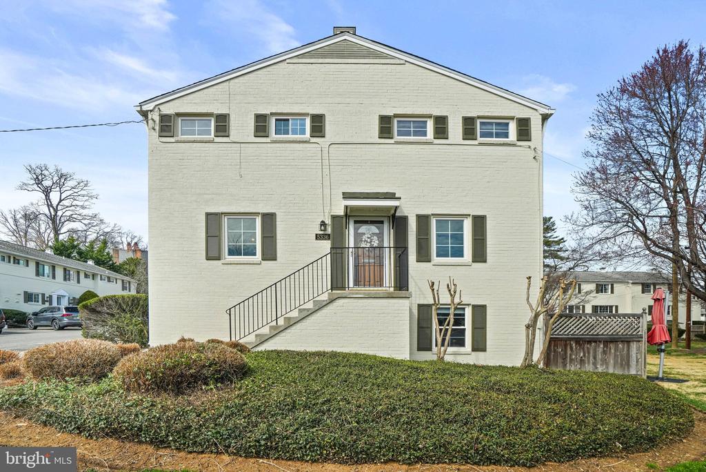 5336 POOKS HILL ROAD 5336