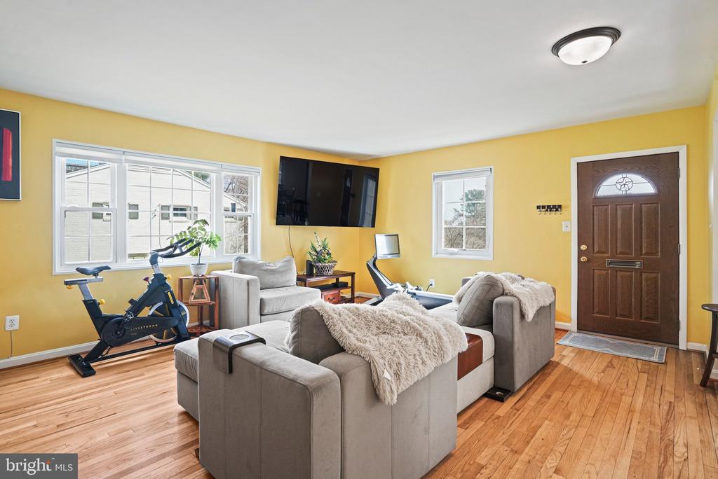 5336 POOKS HILL ROAD 5336