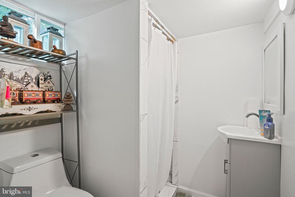 5336 POOKS HILL ROAD 5336