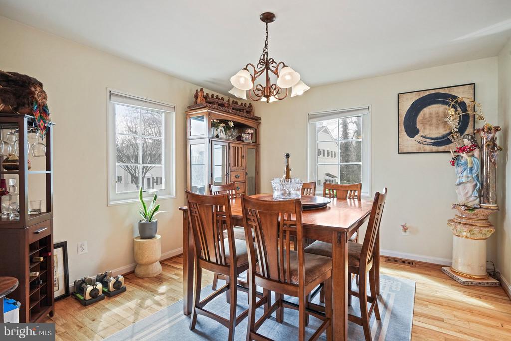 5336 POOKS HILL ROAD 5336