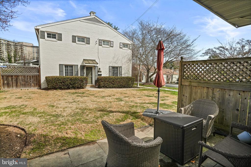 5336 POOKS HILL ROAD 5336