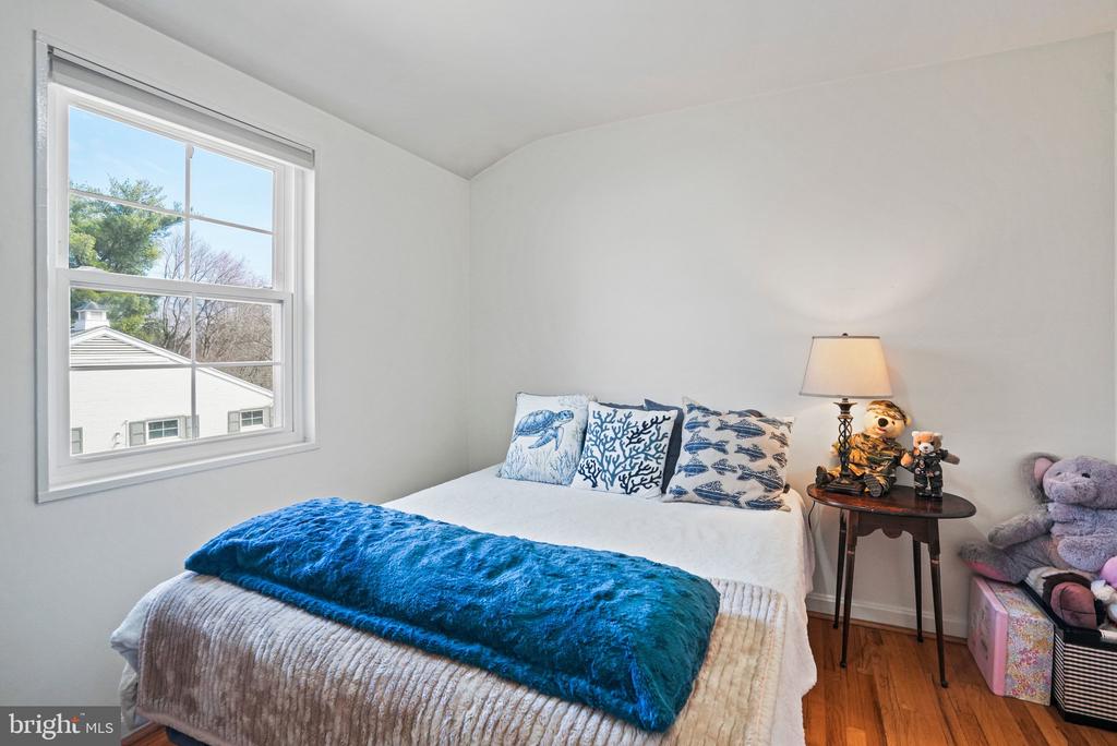 5336 POOKS HILL ROAD 5336