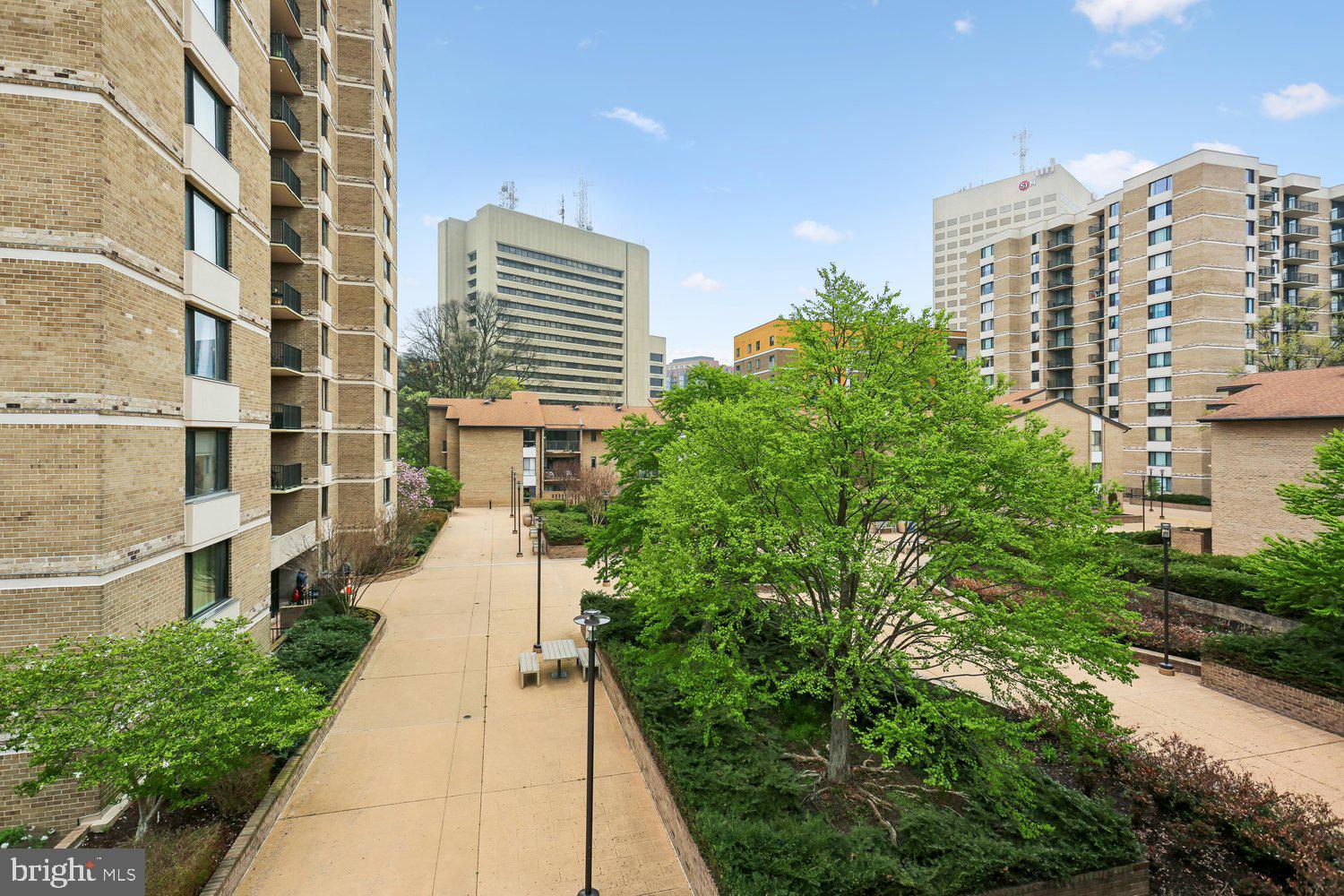 150 MONROE STREET 302