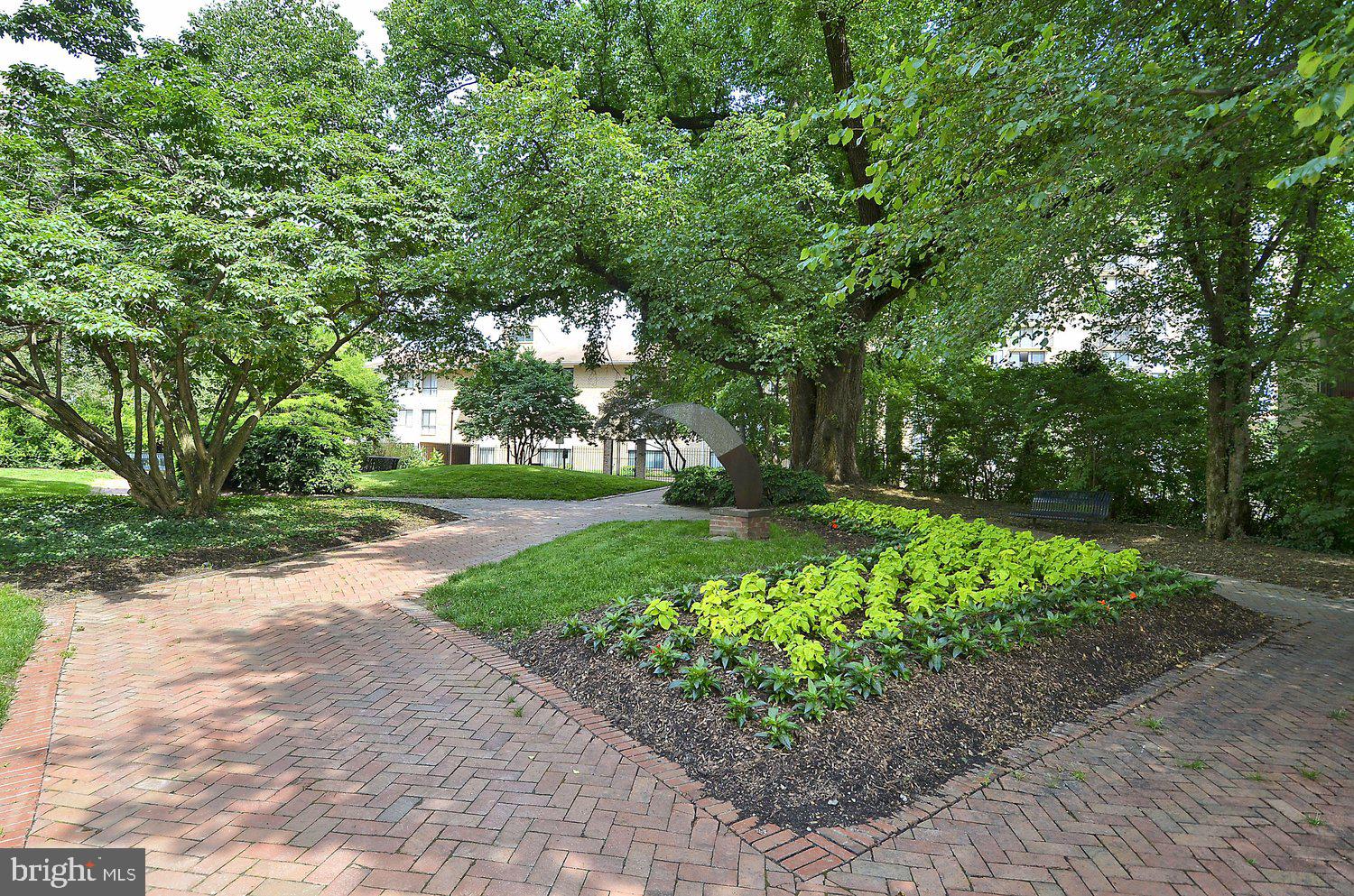 150 MONROE STREET 302