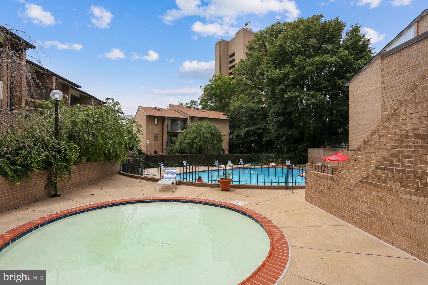 150 MONROE STREET 302