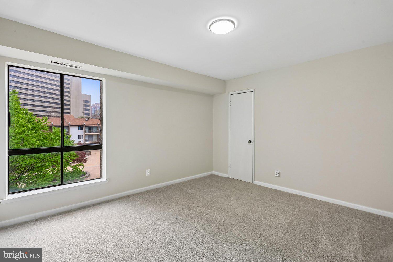 150 MONROE STREET 302