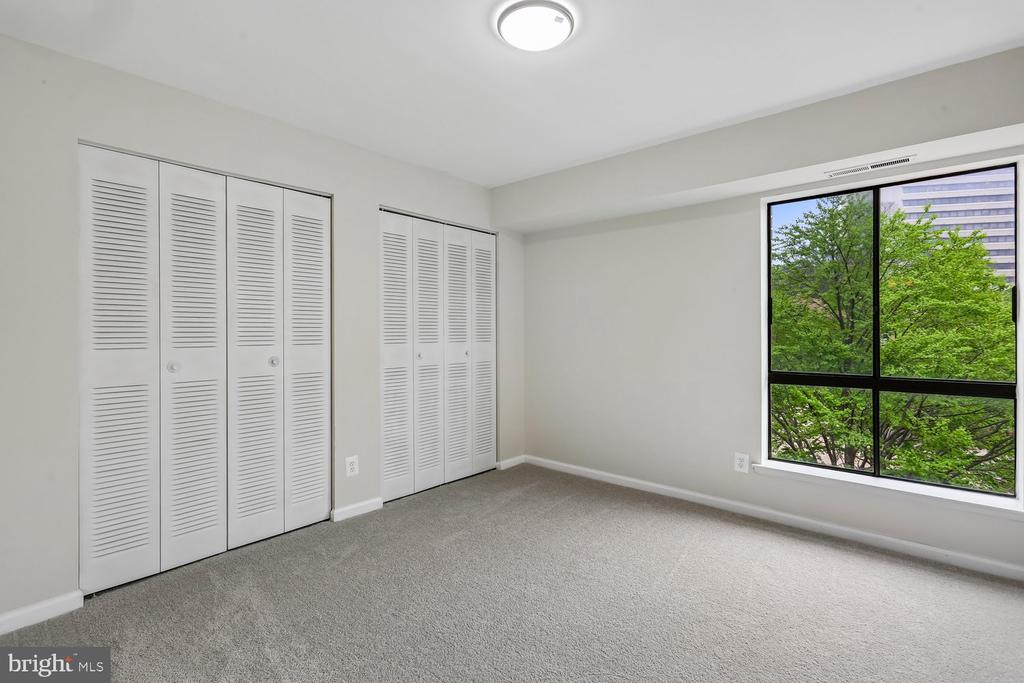 150 MONROE STREET 302