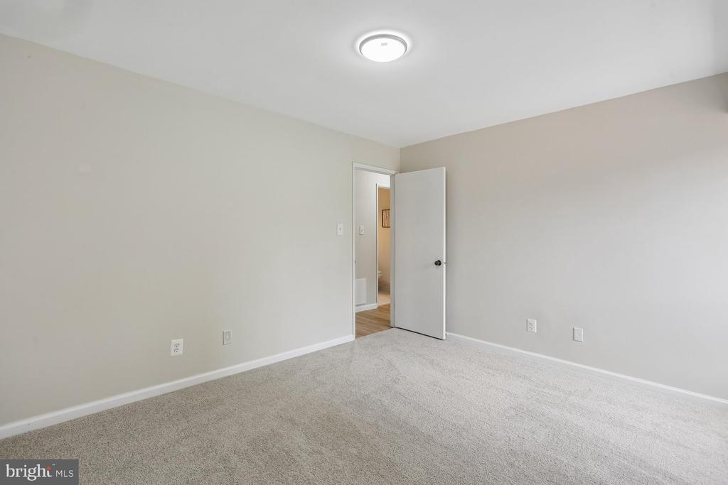 150 MONROE STREET 302