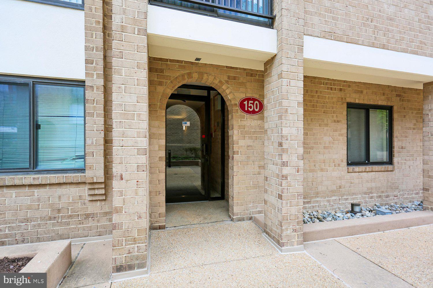 150 MONROE STREET 302