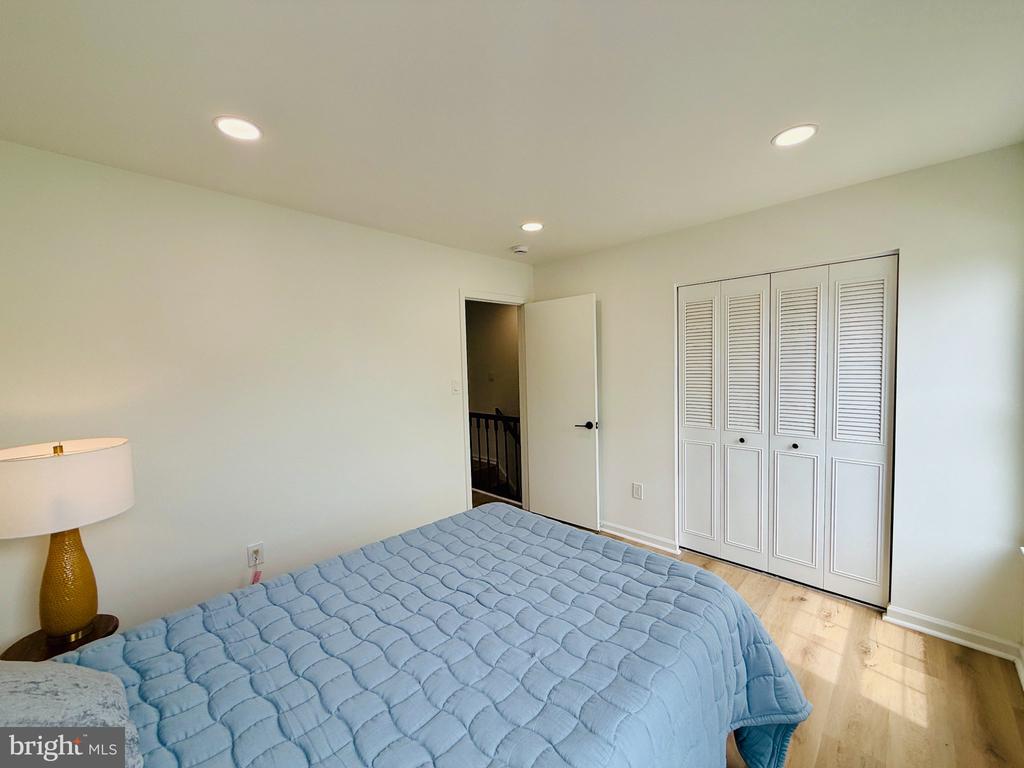815 WHITEHALL STREET