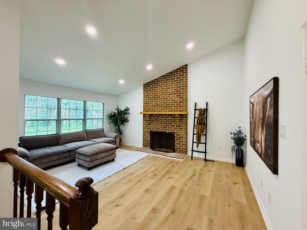 815 WHITEHALL STREET