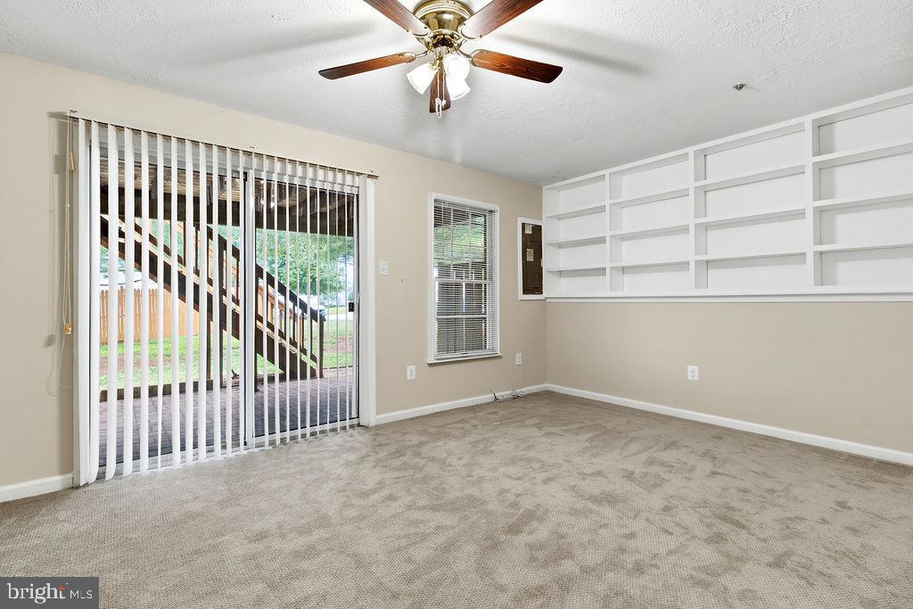 17901 COTTONWOOD TERRACE