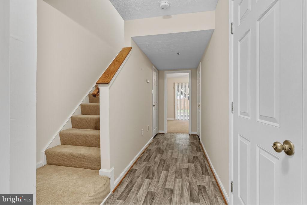 17901 COTTONWOOD TERRACE