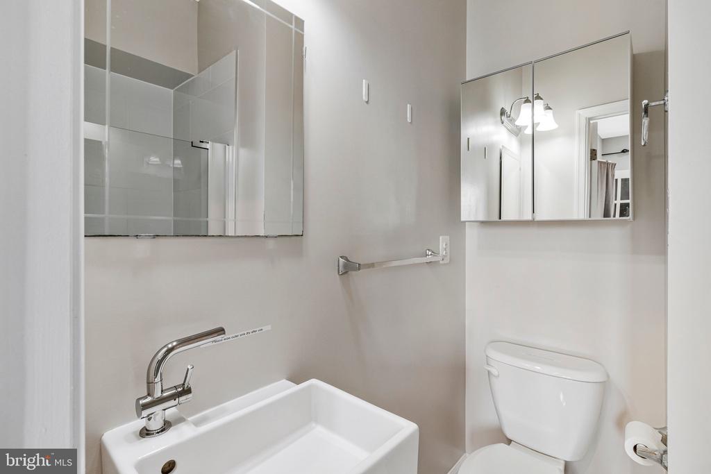 11718 LEESBOROUGH CIRCLE