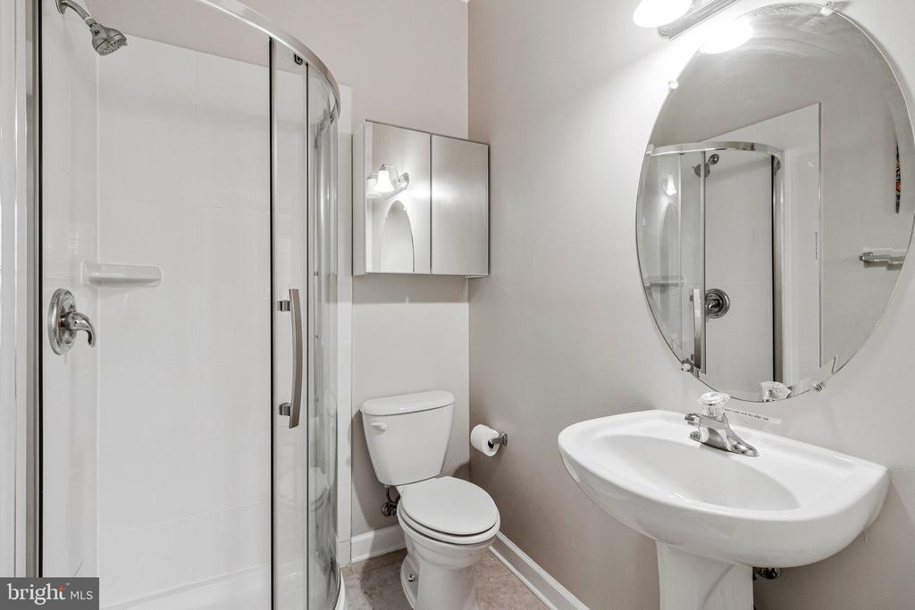 11718 LEESBOROUGH CIRCLE