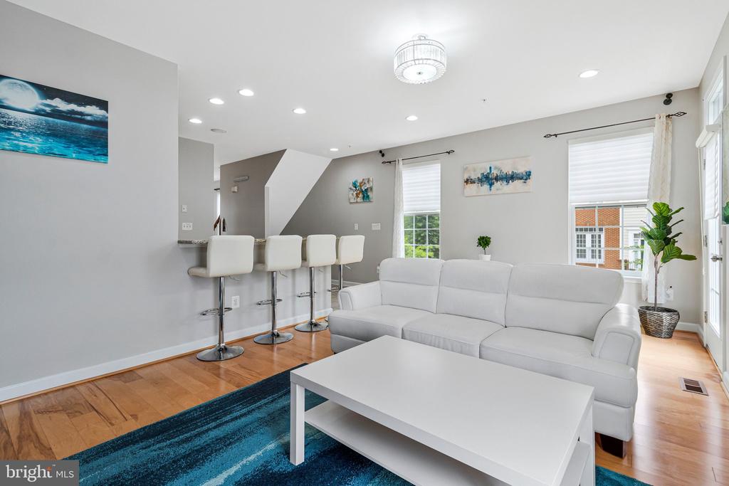 11718 LEESBOROUGH CIRCLE
